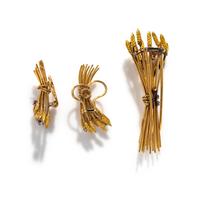FRENCH, YELLOW GOLD, RUBY AND SAPPHIRE SET