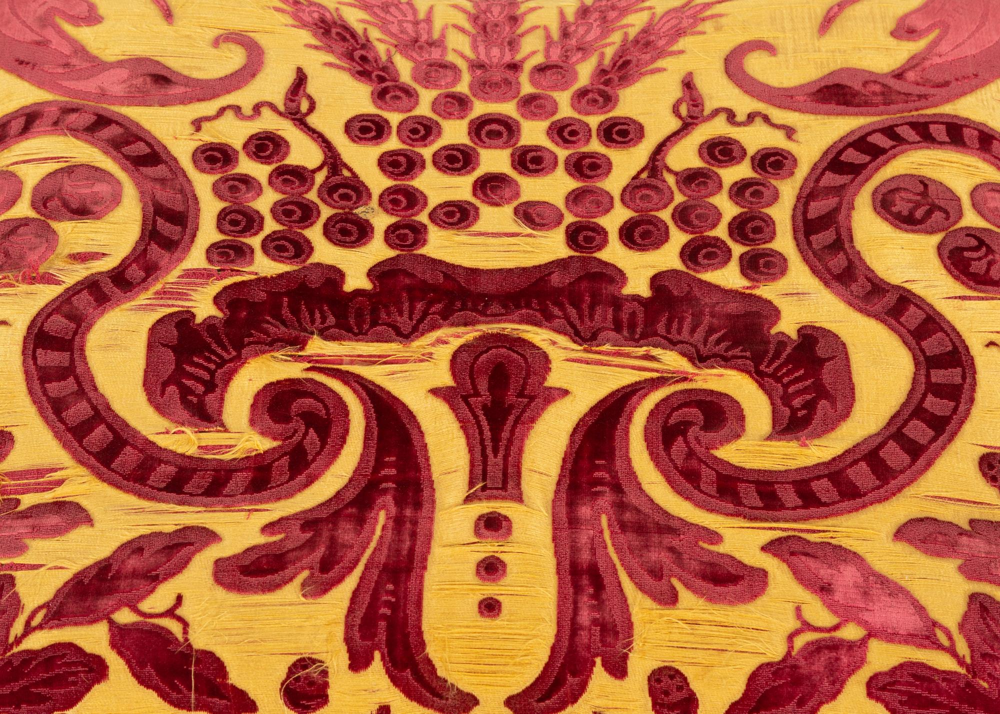 An Italian Giltwood X-form Stool