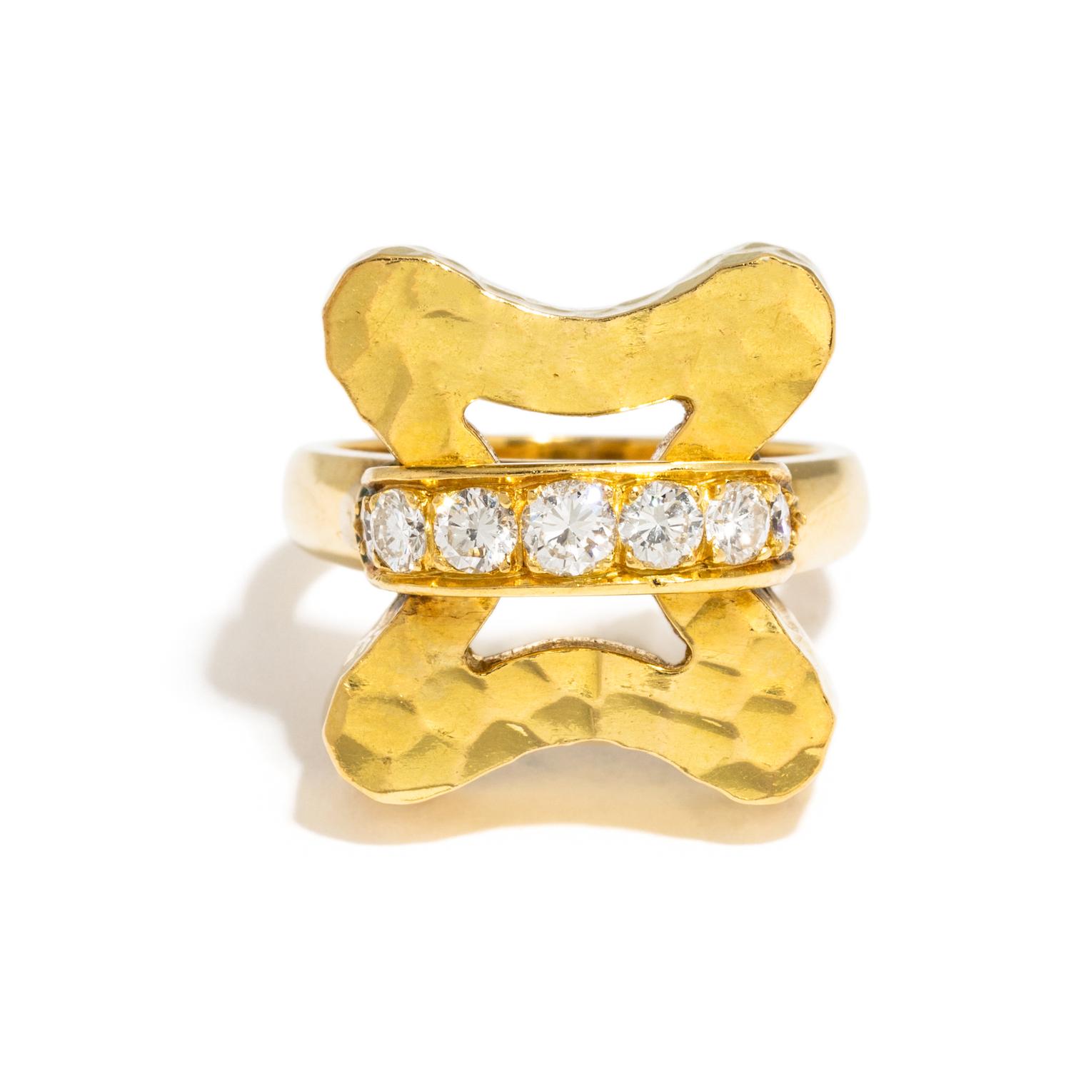 YELLOW GOLD AND DIAMOND RING