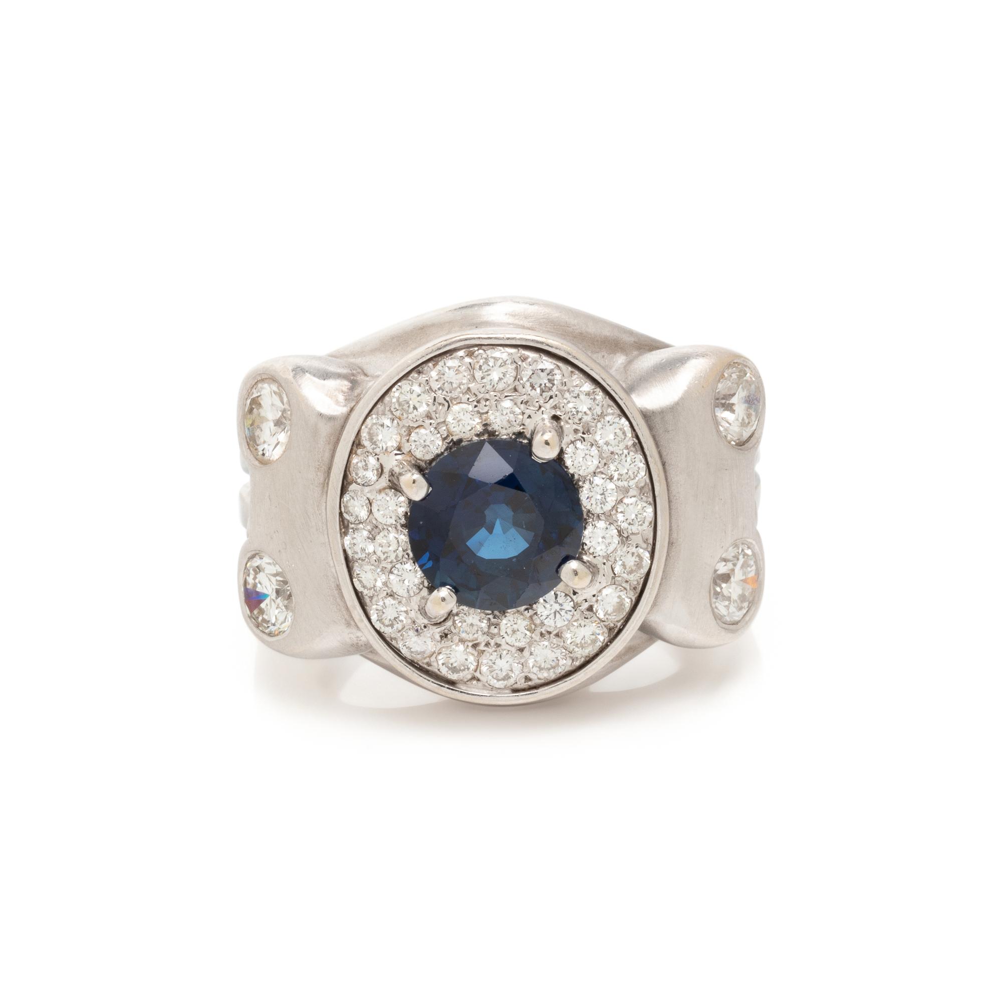 WHITE GOLD, SAPPHIRE AND DIAMOND RING