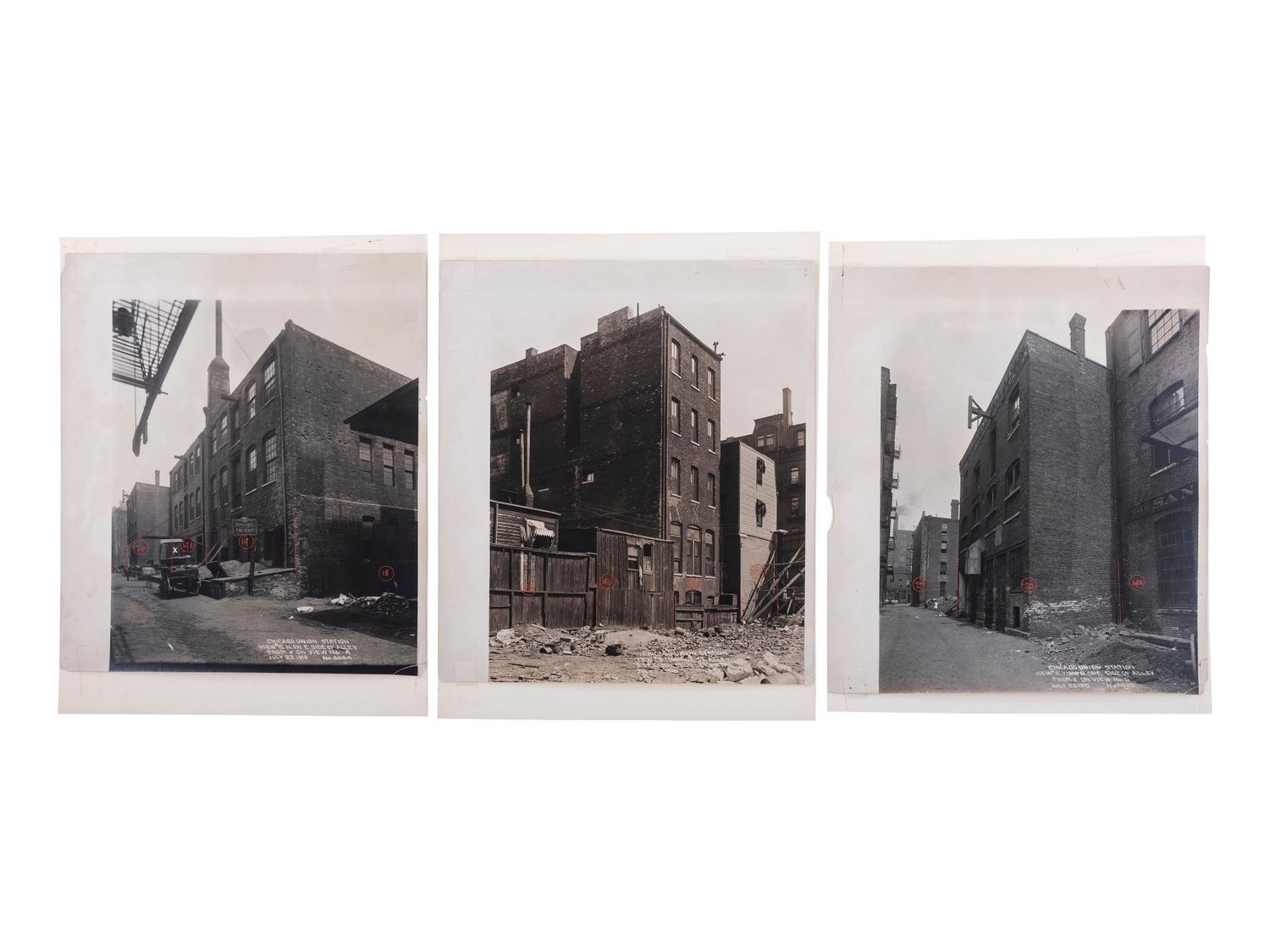 [CHICAGO]. A large group of press photographs, stereoviews, snapshots, and a bird's-eye view engraving.