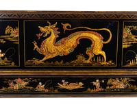 An Edwardian Black and Gilt Chinoiserie Decorated Fireplace Surround — EARLY 20TH CENTURY