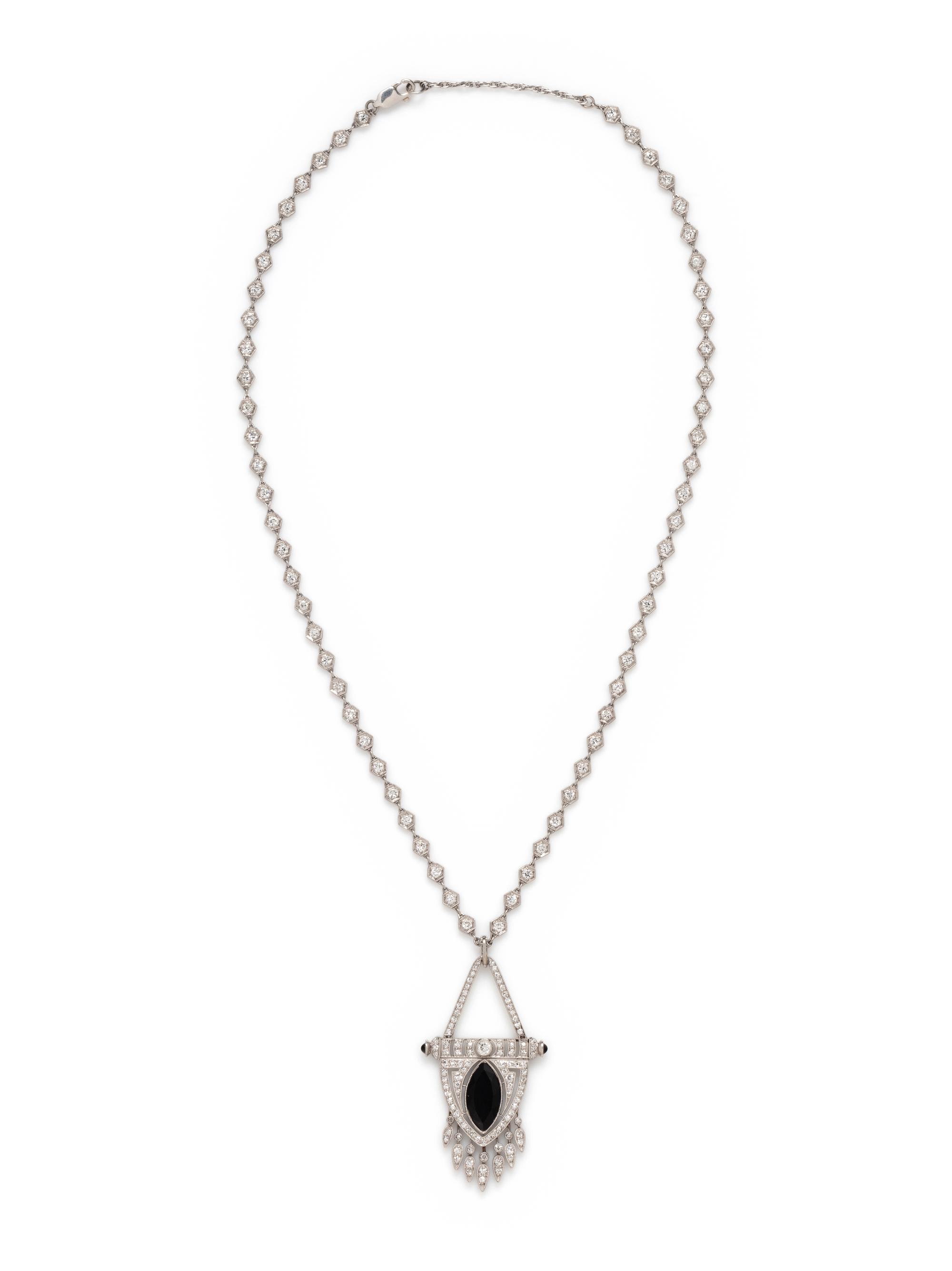 ART DECO, DIAMOND AND ONYX PENDANT NECKLACE