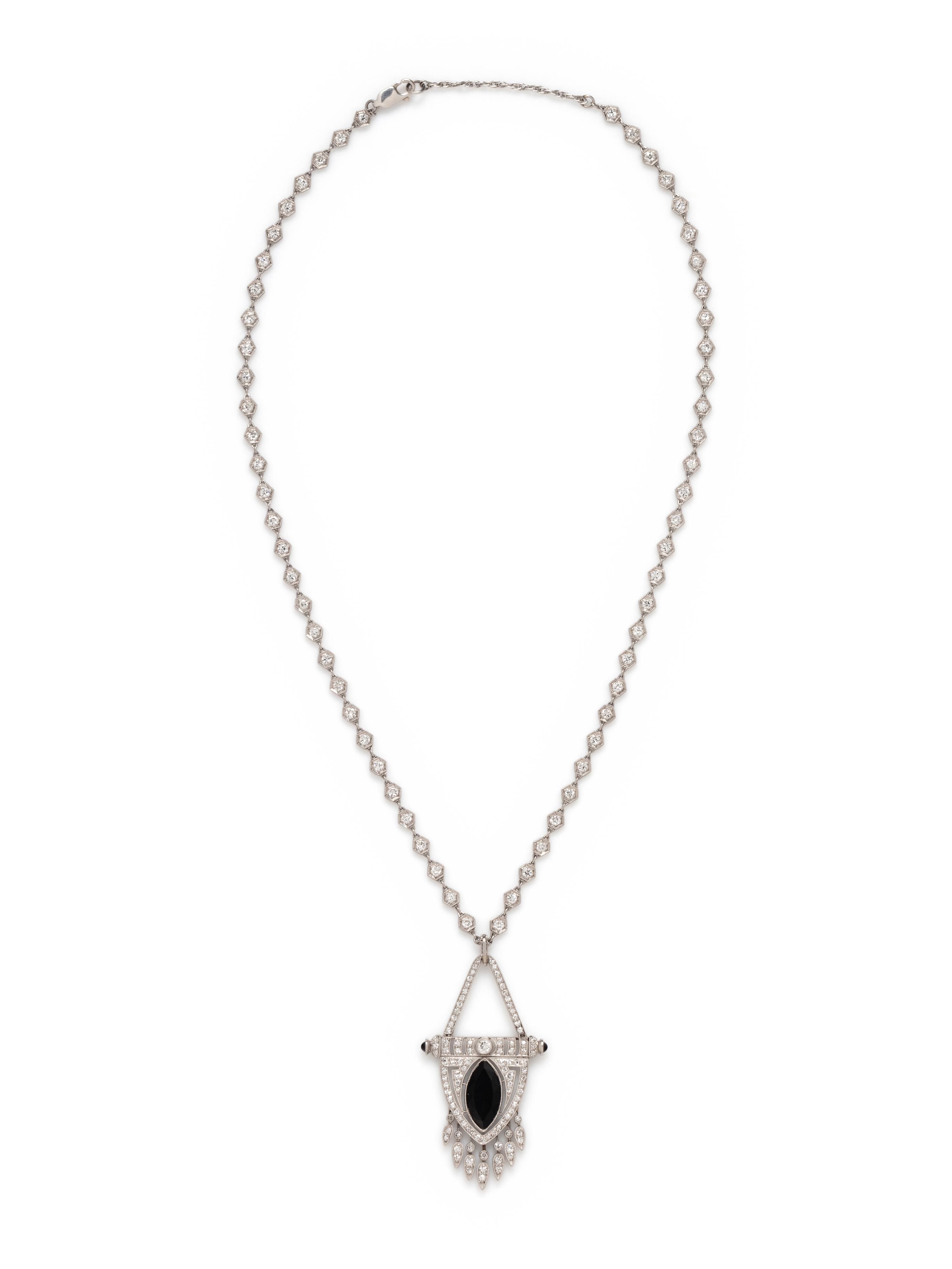 ART DECO, DIAMOND AND ONYX PENDANT NECKLACE