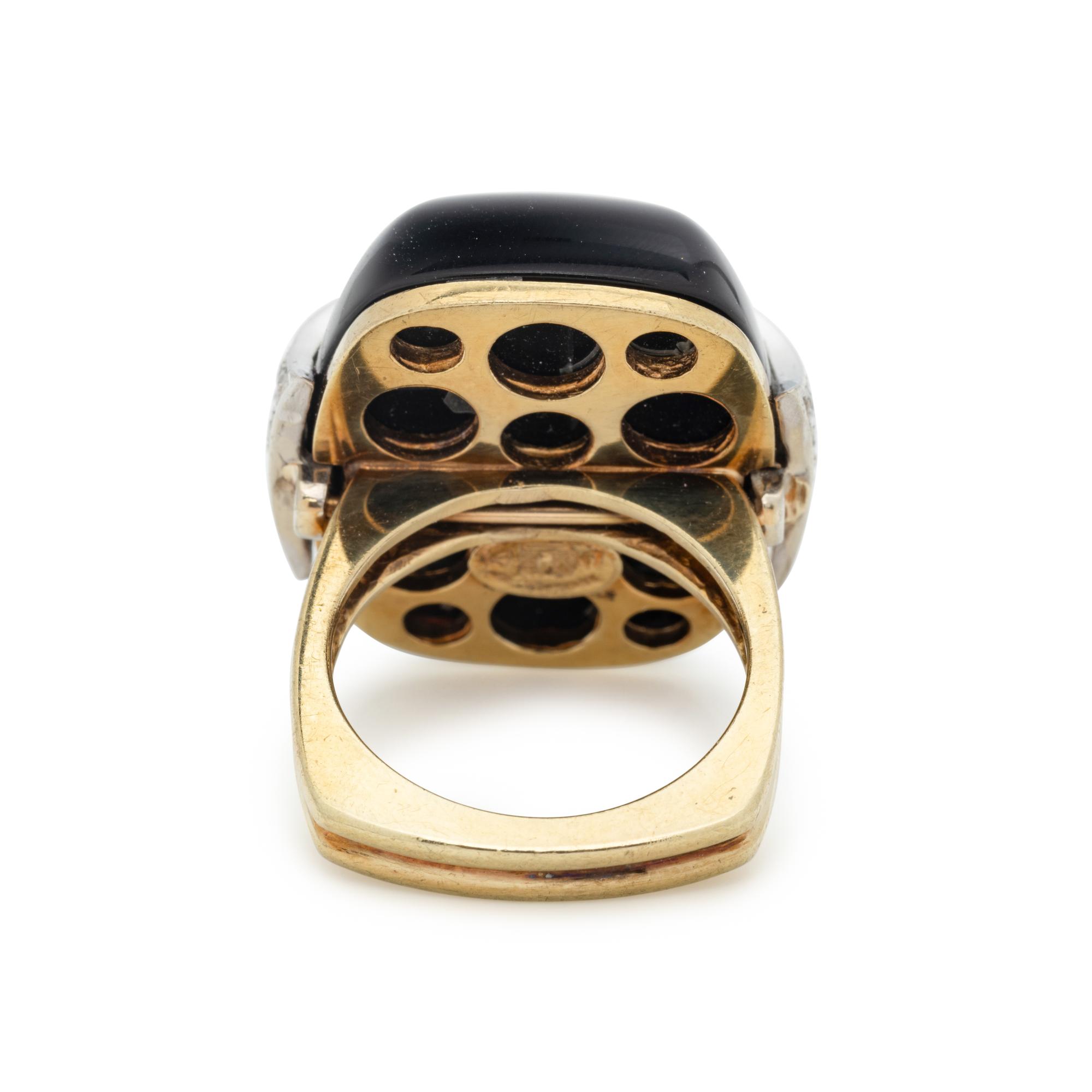 LA TRIOMPHE, BICOLOR GOLD, ONYX AND DIAMOND RING