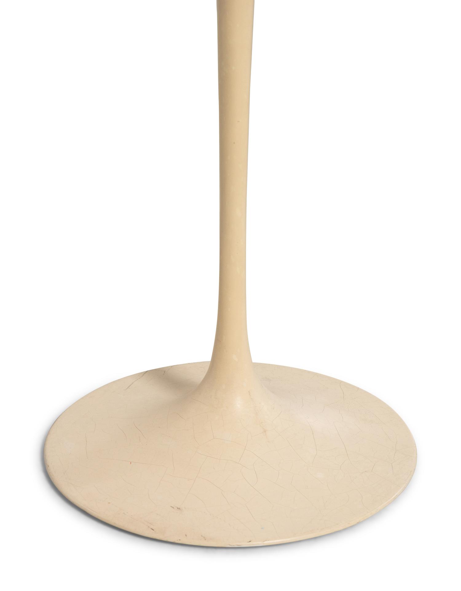 Tulip Side Table Knoll, USA