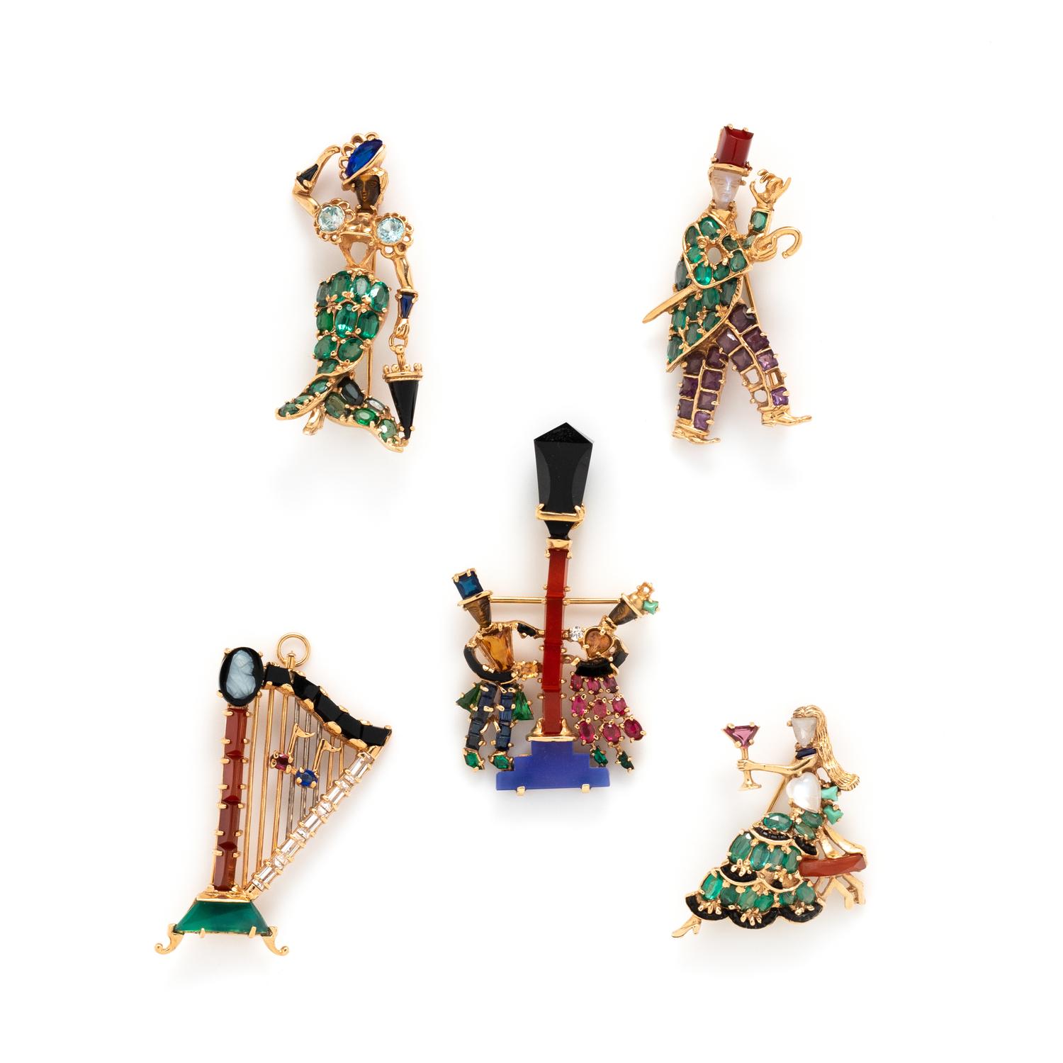 COLLECTION OF YELLOW GOLD AND GEMSTONE BROOCHES