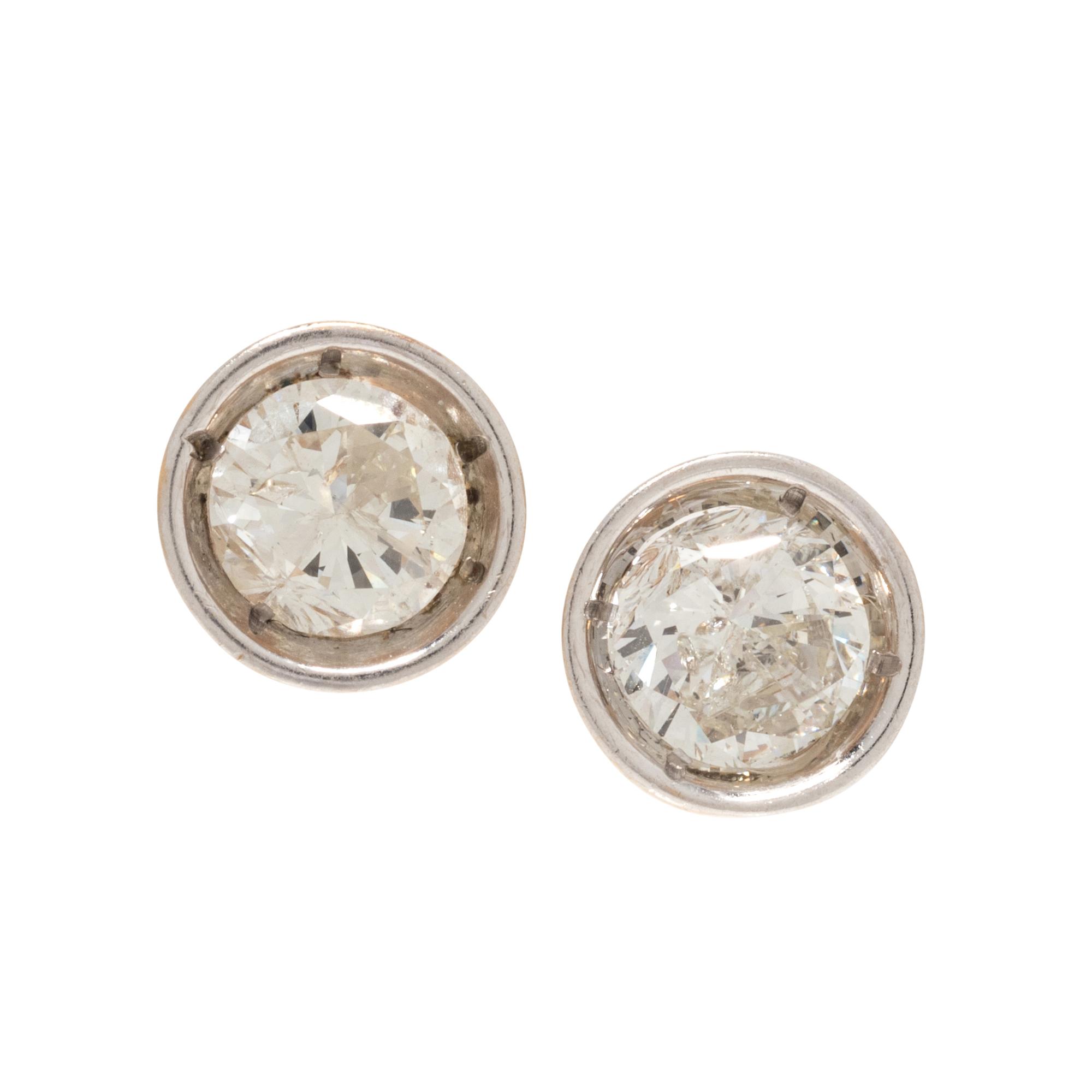 DIAMOND STUD EARRINGS