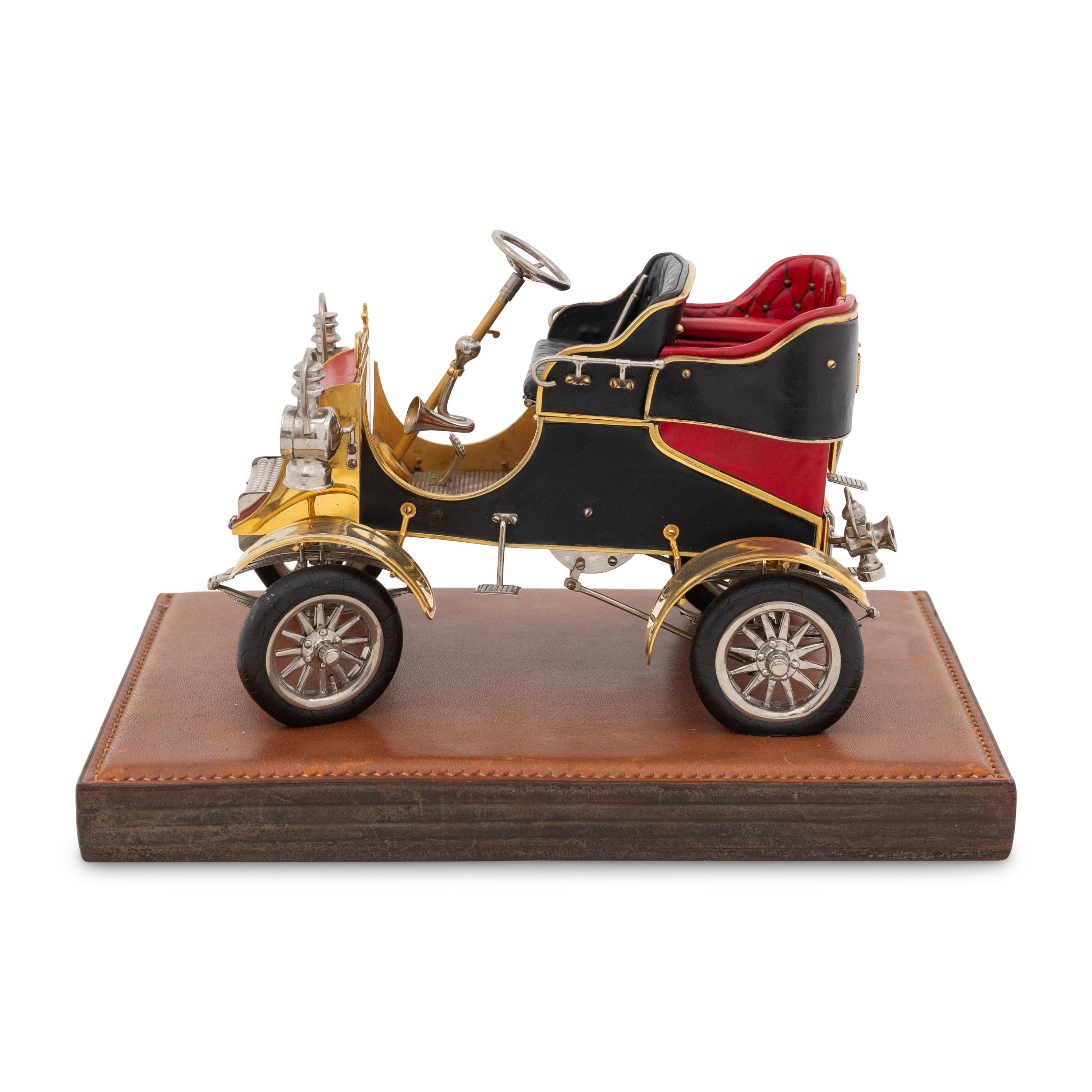A Scale Model of a 1903 Cadillac