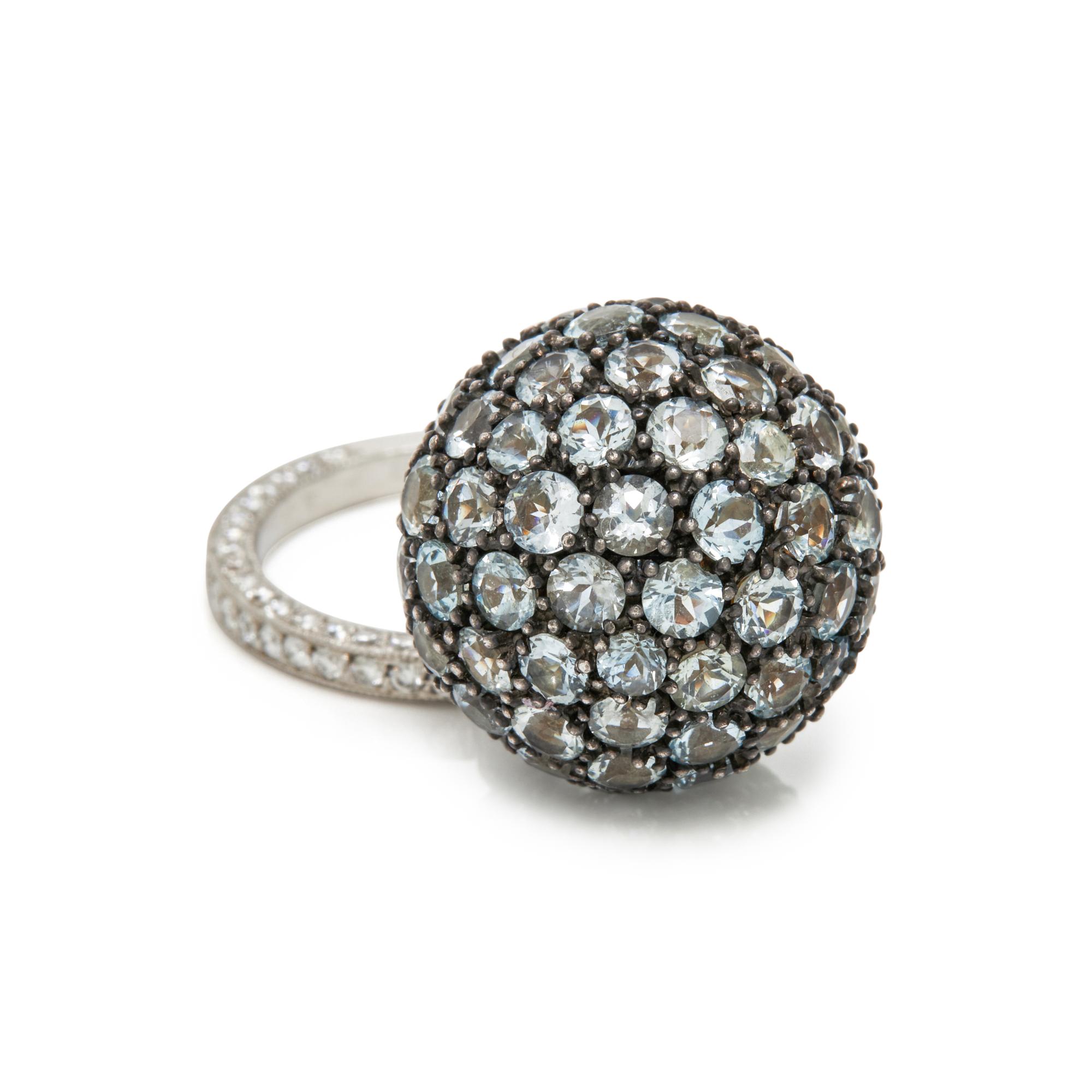 SAPPHIRE AND DIAMOND RING
