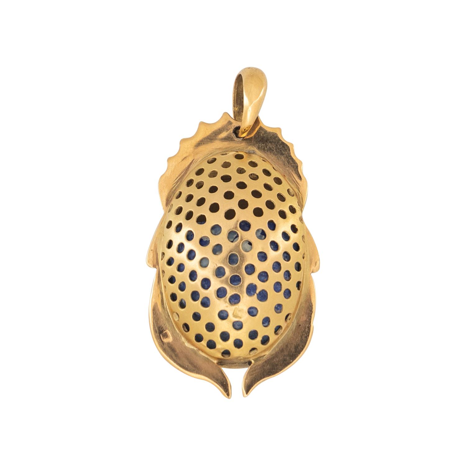 LAPIS LAZULI AND YELLOW GOLD SCARAB PENDANT