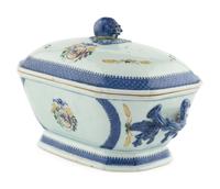 A Chinese Export Porcelain Tureen