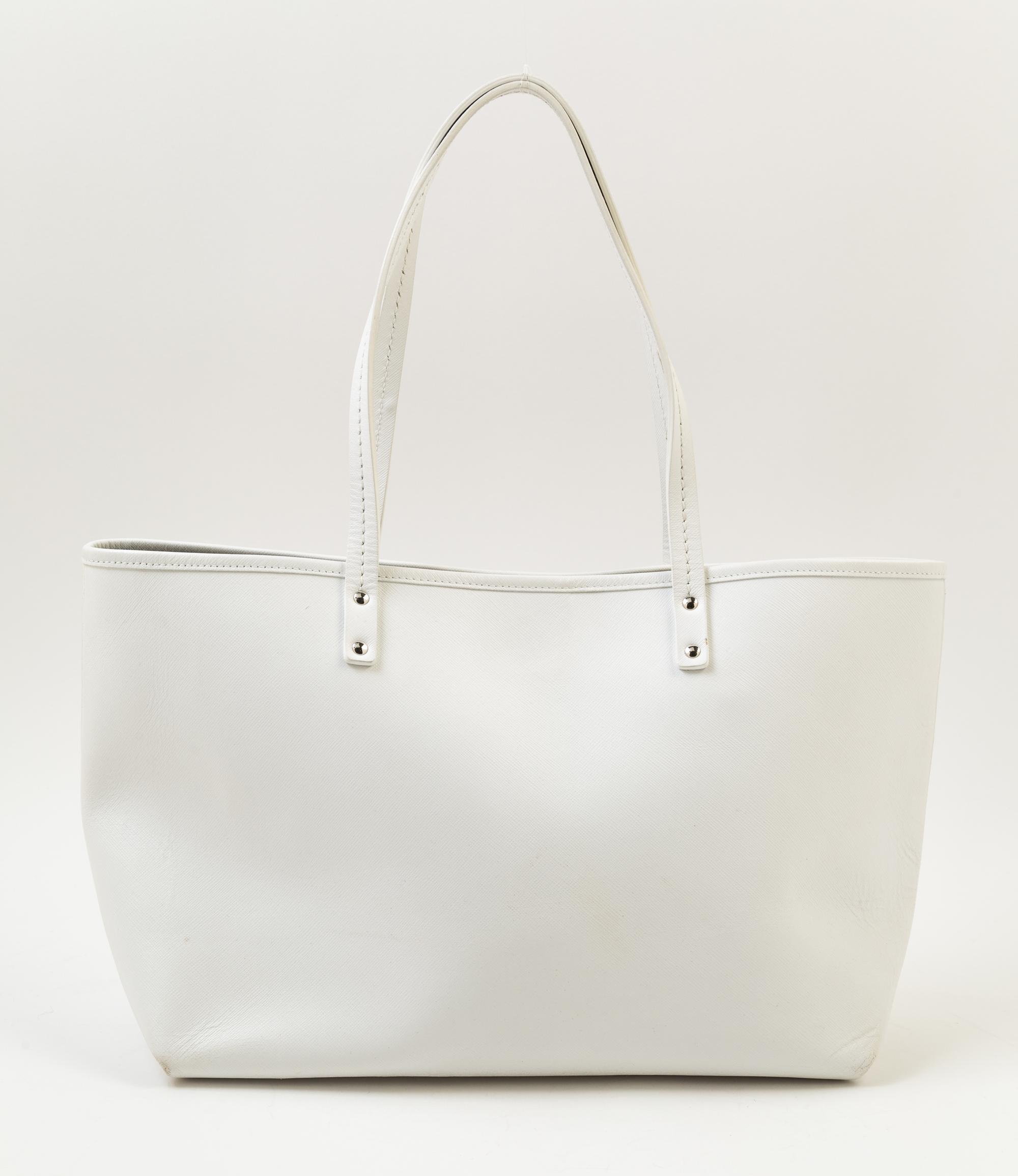 A Salvatore Ferragamo White Leather Tote Bag, 12.25" x 9.75" x 5.75"; Strap drop: 8.5".
