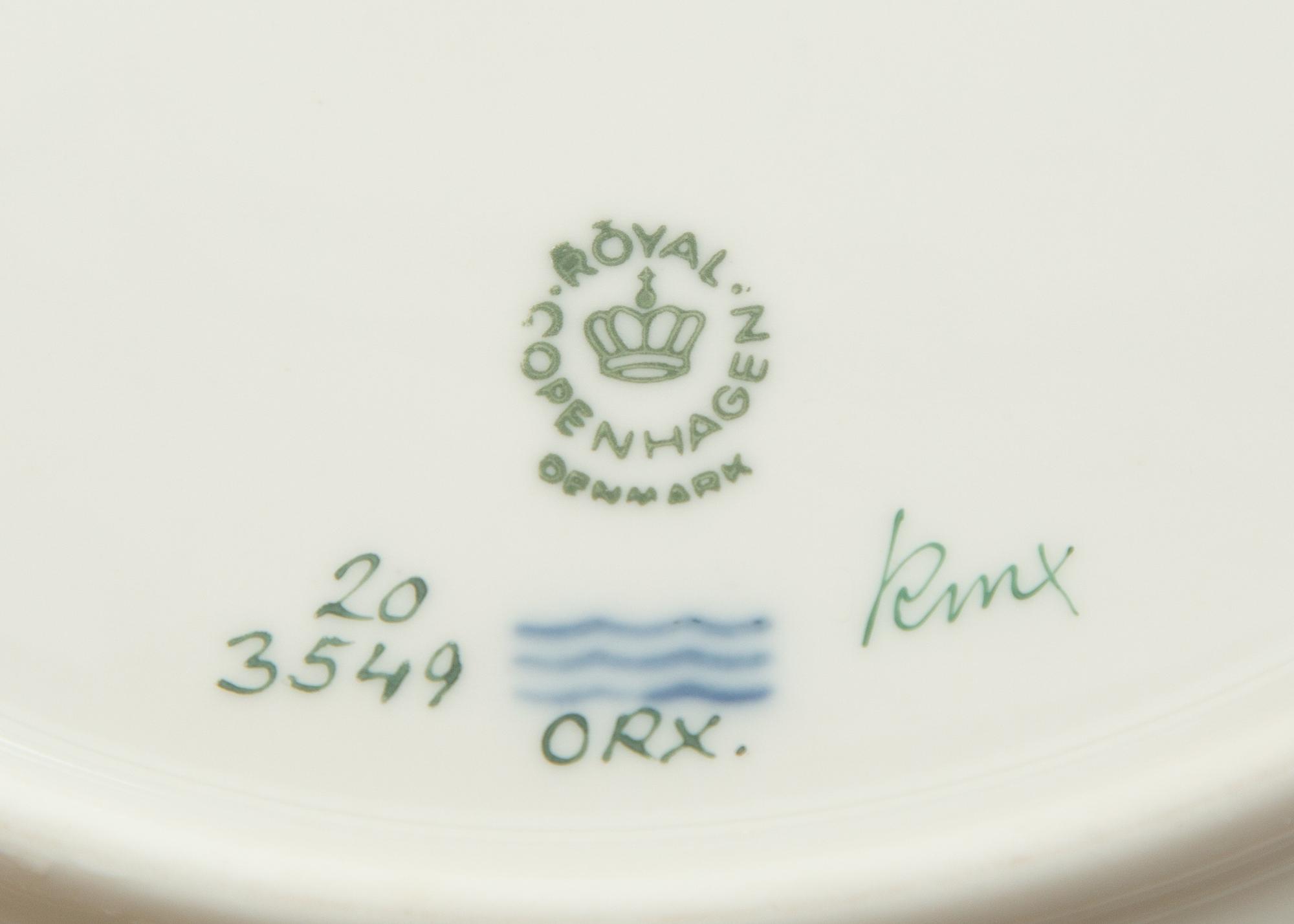 Twelve Royal Copenhagen Flora Danica Porcelain Dinner Plates