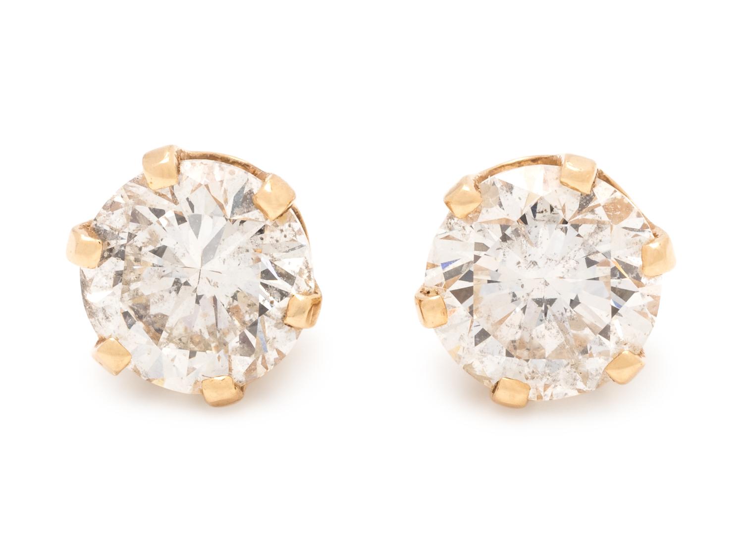 DIAMOND STUD EARRINGS