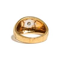 COLLECTION OF YELLOW GOLD JEWELRY