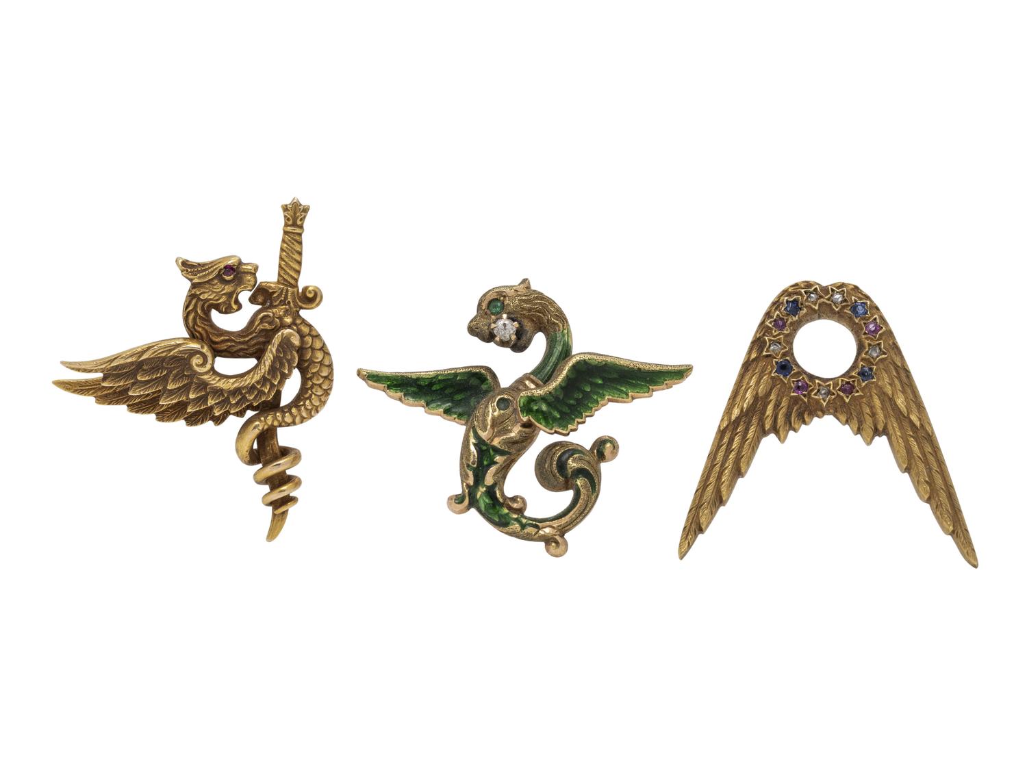COLLECTION OF YELLOW GOLD BROOCHES