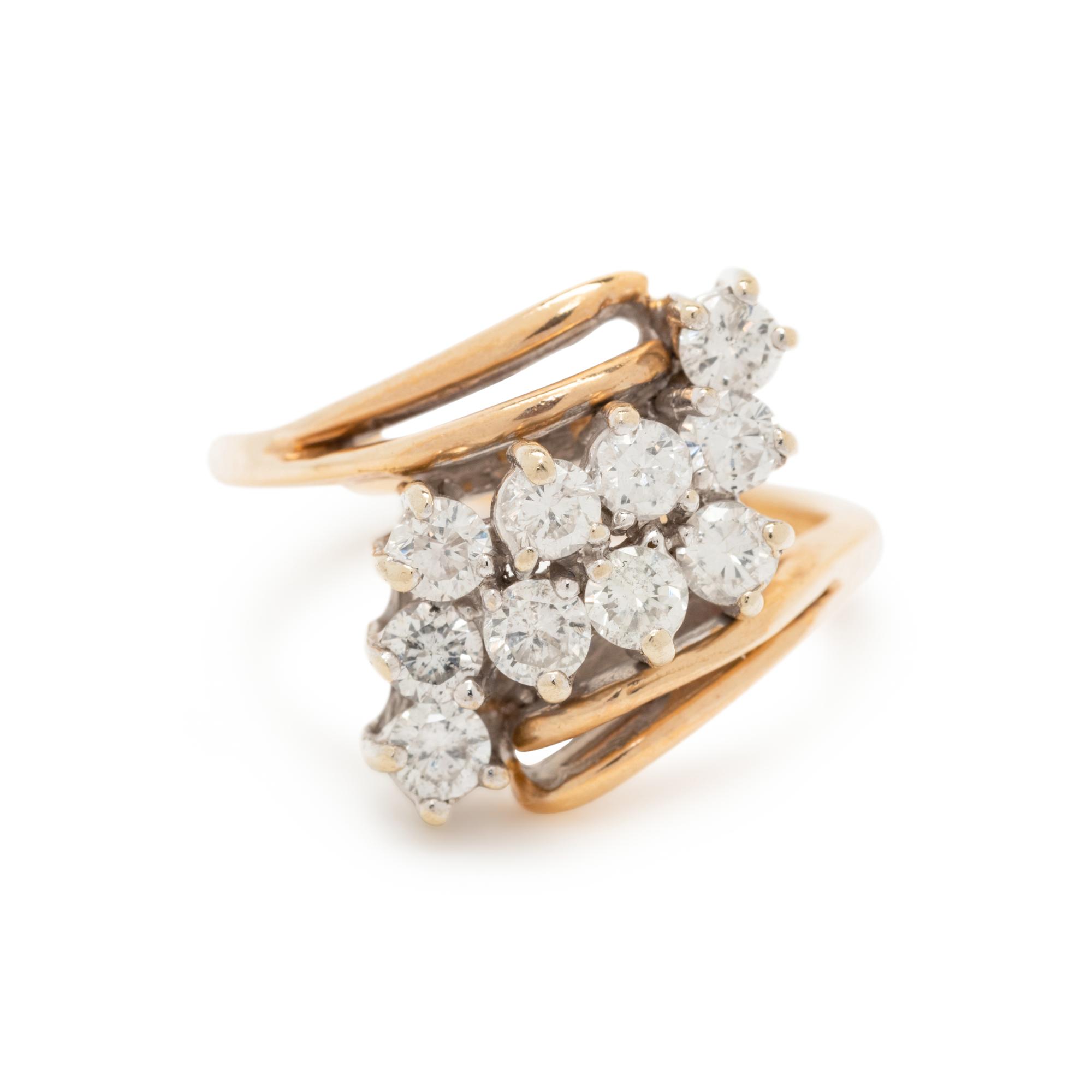 YELLOW GOLD AND DIAMOND RING