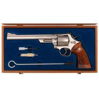 *Smith & Wesson Model 29-2 Nickel Plated in Box