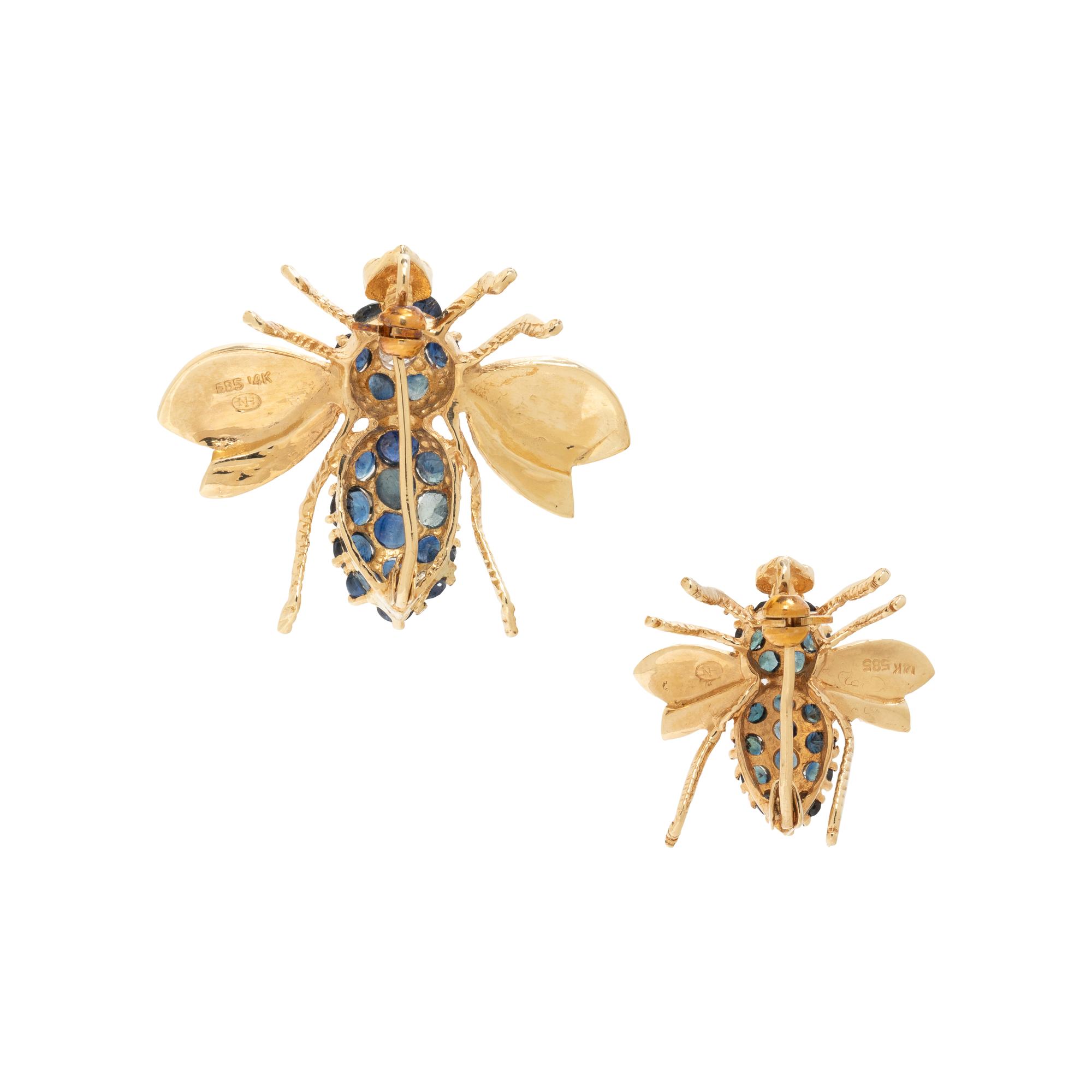 PAIR OF YELLOW GOLD, SAPPHIRE AND DIAMOND BEE BROOCHES