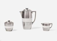 A Wedgwood Moonstone Glaze Platinum Lustre Queensware Coffee Service
