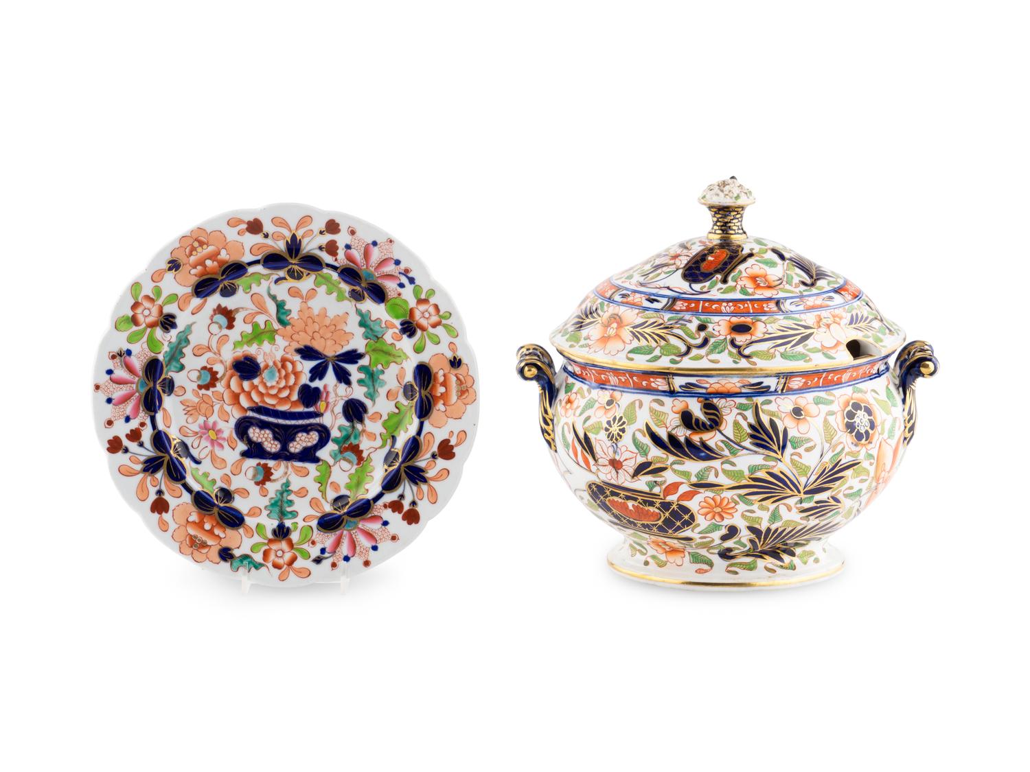 An English Porcelain Soup Tureen