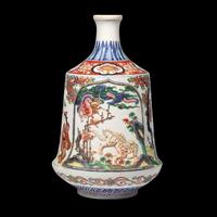 A Japanese Imari Molded Porcelain Vase, Edo Period 日本江戶時代 有田燒模印花樽
