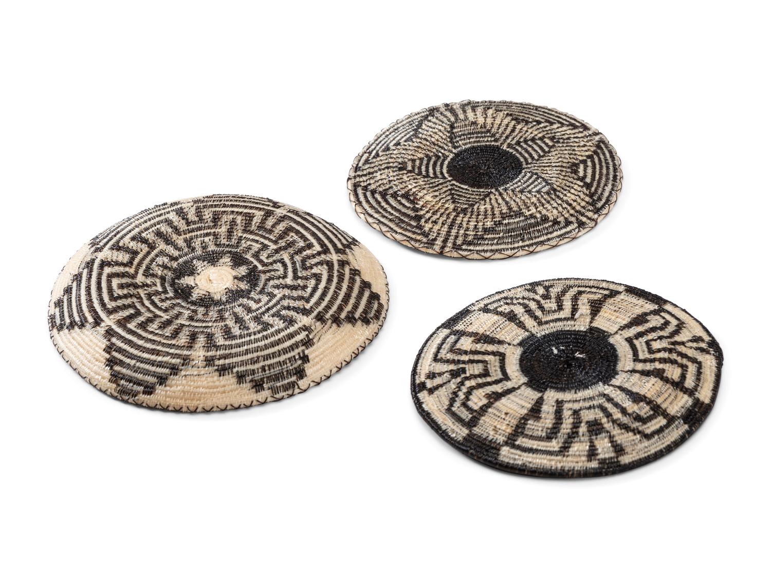Tohono O'odham and Akimel O'odham Miniature Horsehair baskets