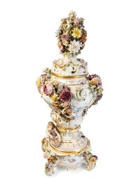 A Meissen Porcelain Potpourri Urn, Cover and Stand