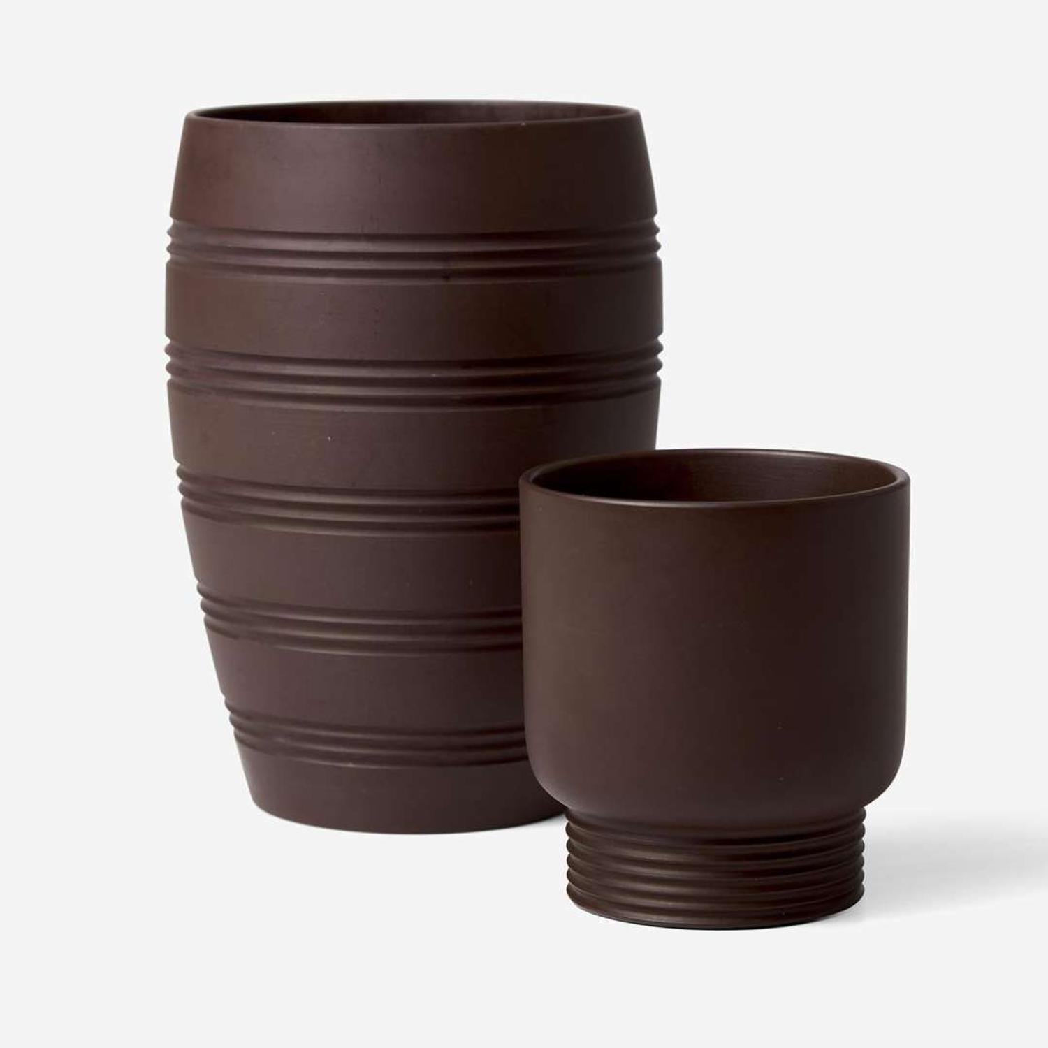 Two Wedgwood Keith Murray (1892-1981) Designed Bronzed Black Basalt Items UK, 1930s