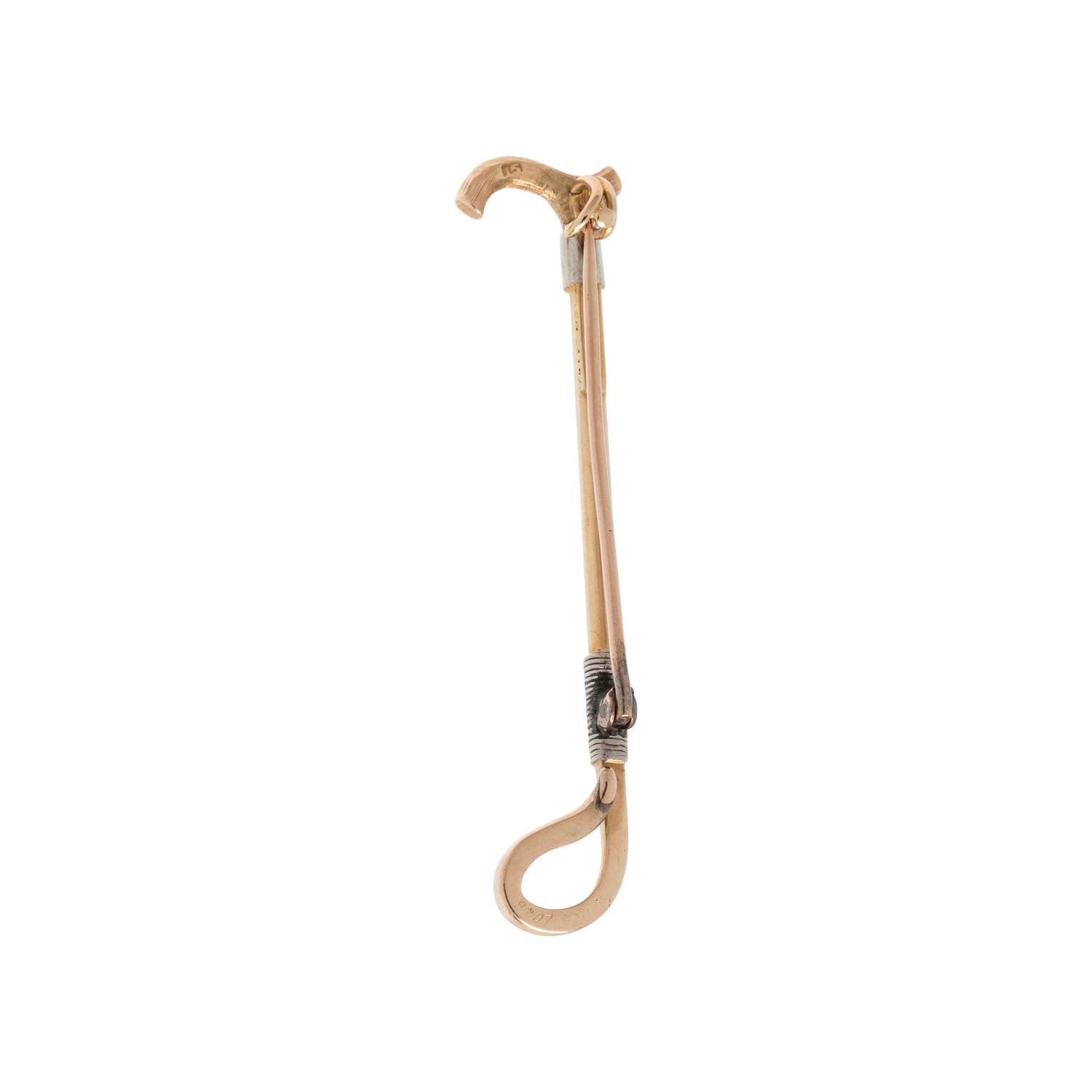 YELLOW GOLD RIDING CROP BROOCH