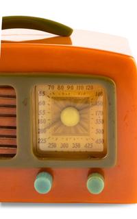 A Sonora Coronet KM Radio