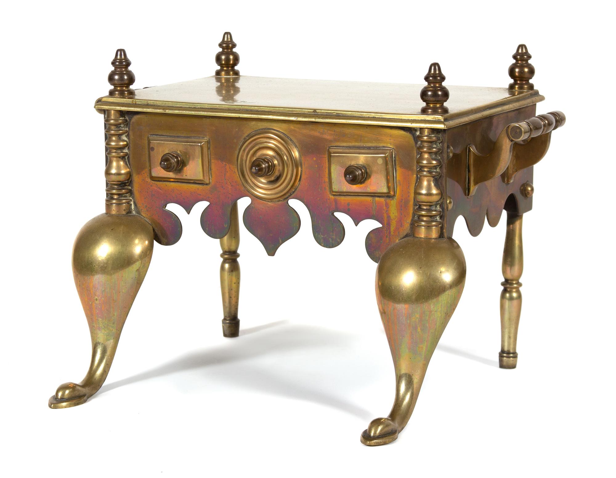 A Georgian Style Brass Kettle Stand Height 15 1/4 x width 19 1/2 x depth 16 inches. — 19TH CENTURY
