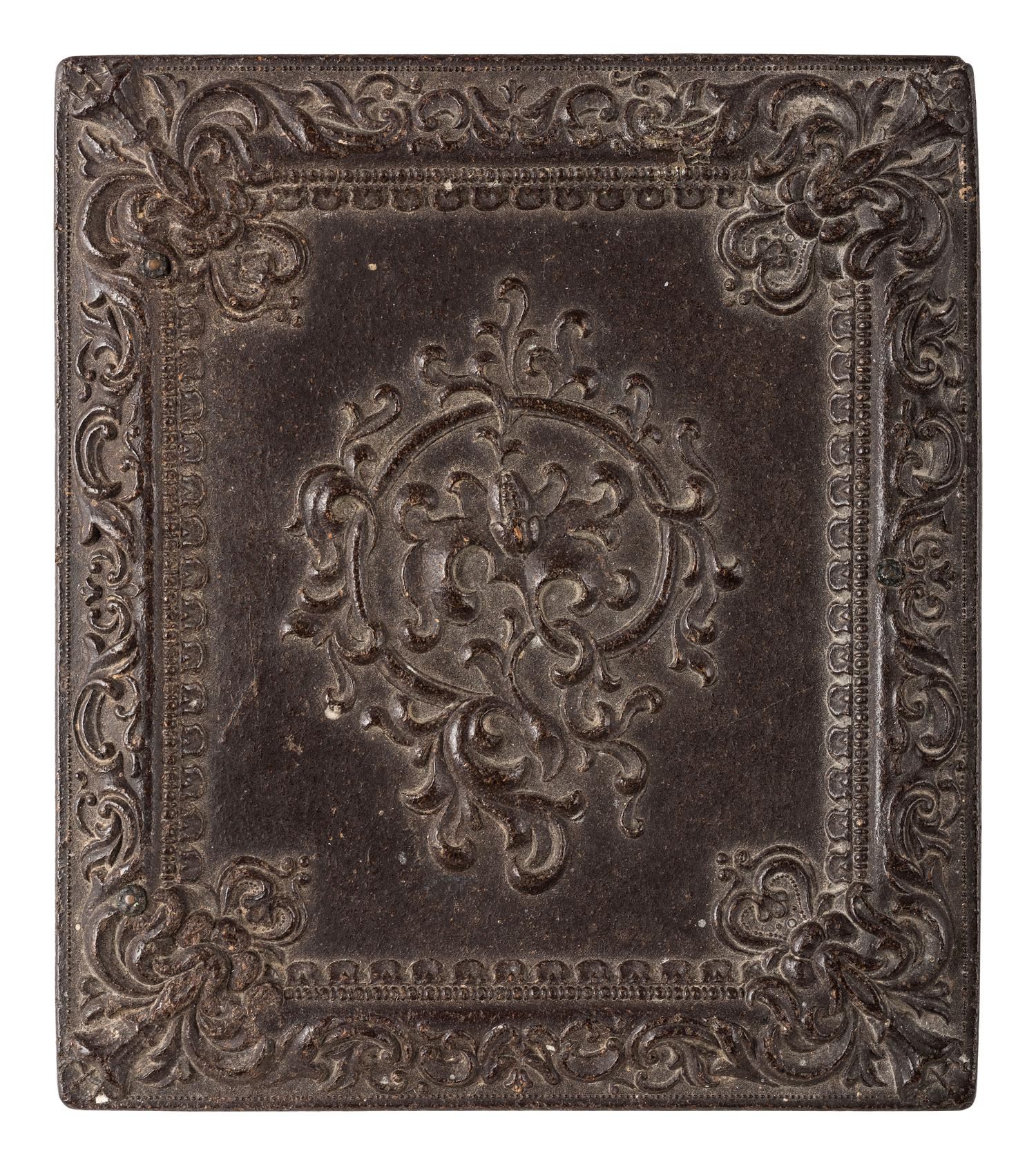 [CIVIL WAR]. A pair of sixth plate tintypes featuring armed company grade officers.