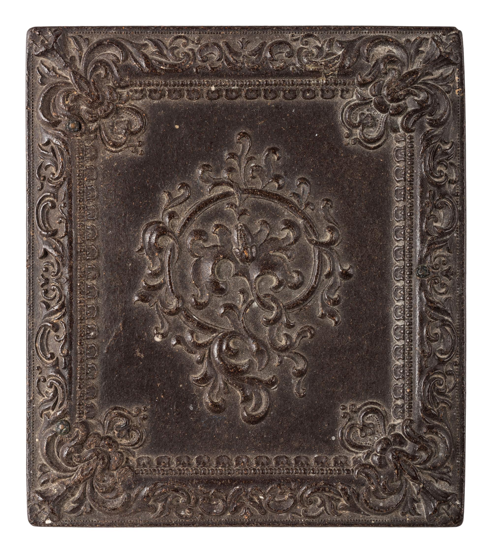 [CIVIL WAR]. A pair of sixth plate tintypes featuring armed company grade officers.