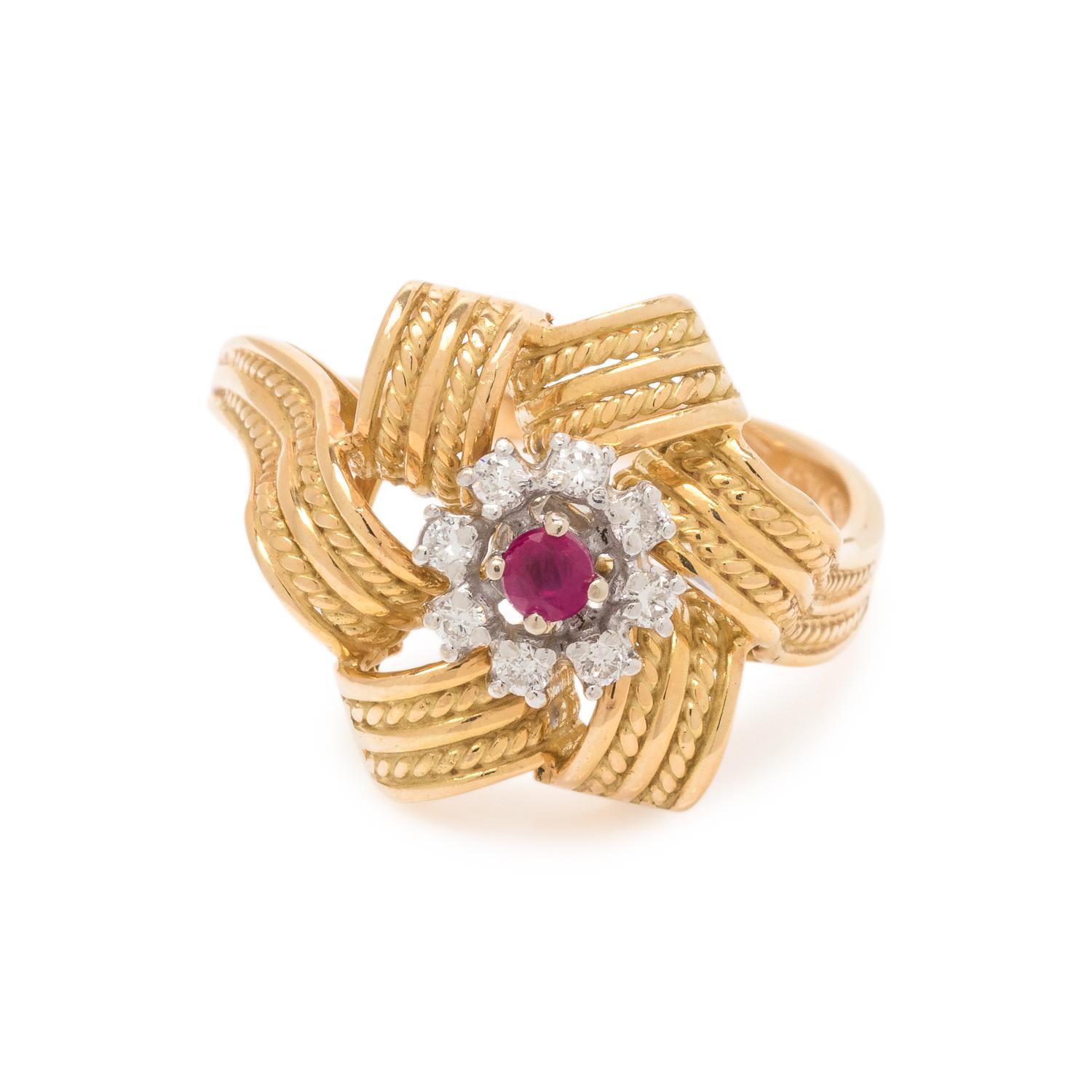 YELLOW GOLD, DIAMOND AND RUBY RING