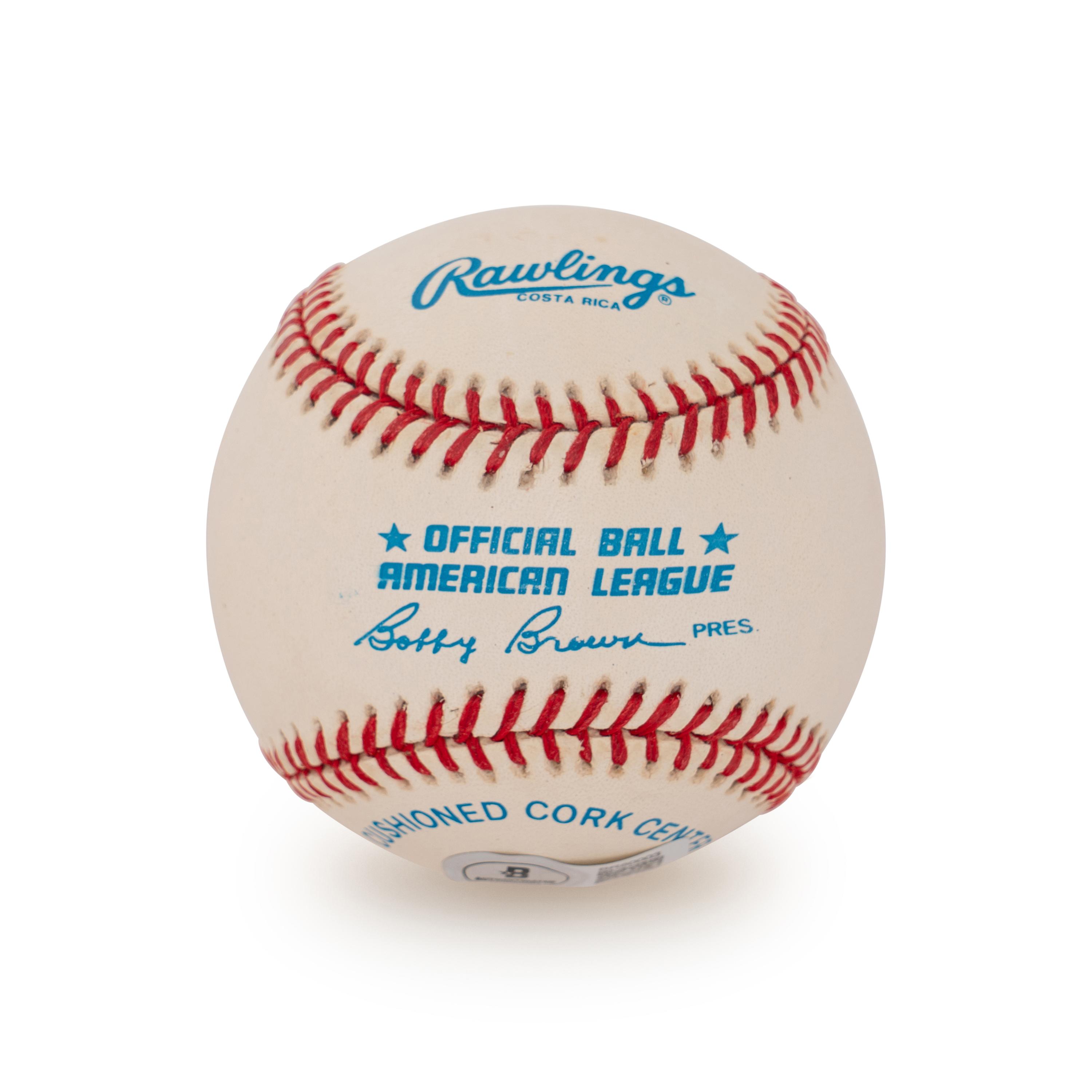 A Ken Griffey Jr. Single Signed Autograph Baseball (Beckett Authentication Services)