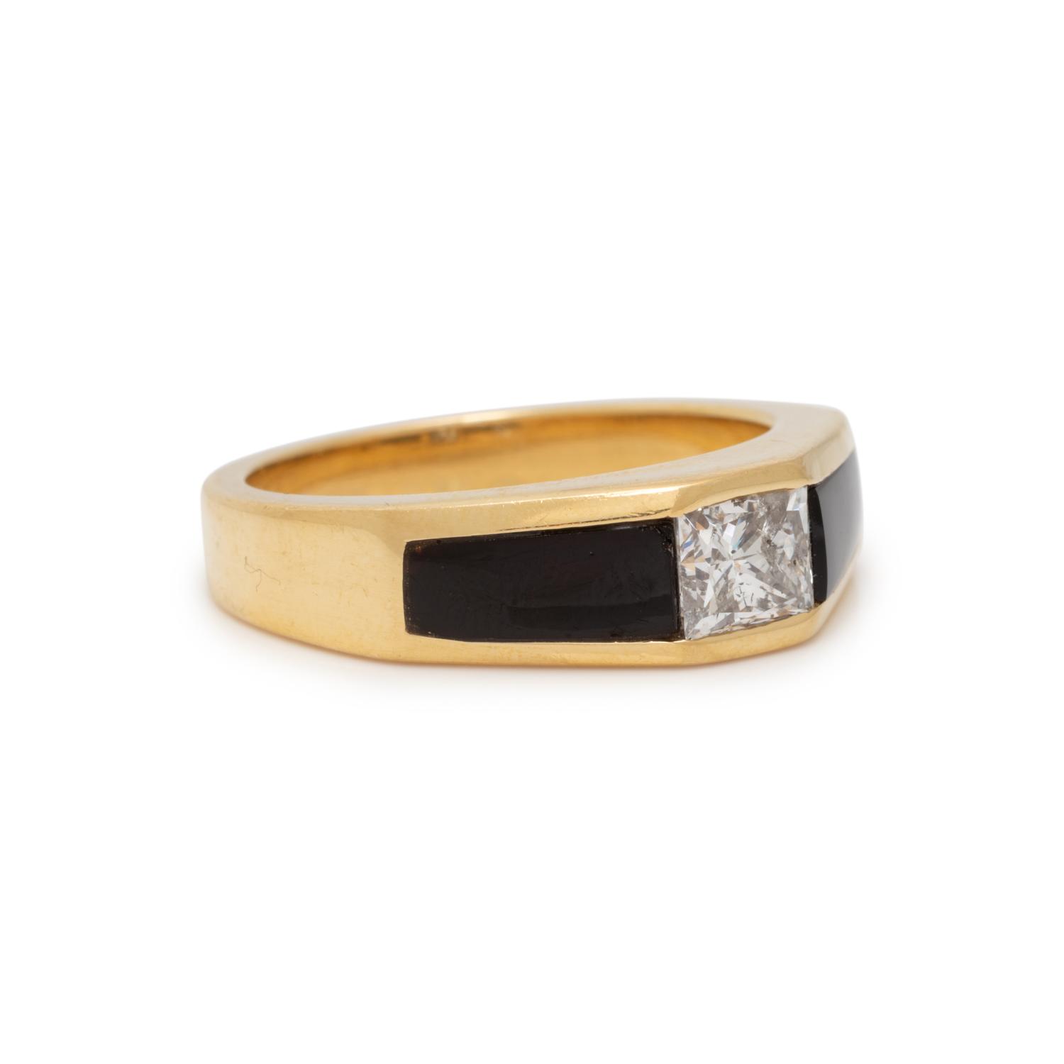 DIAMOND AND ONYX RING