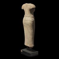 A Khmer Stone Torso of Uma, Baphuon Period — 十-十一世紀 柬埔寨吳哥巴普昂寺風格女神像