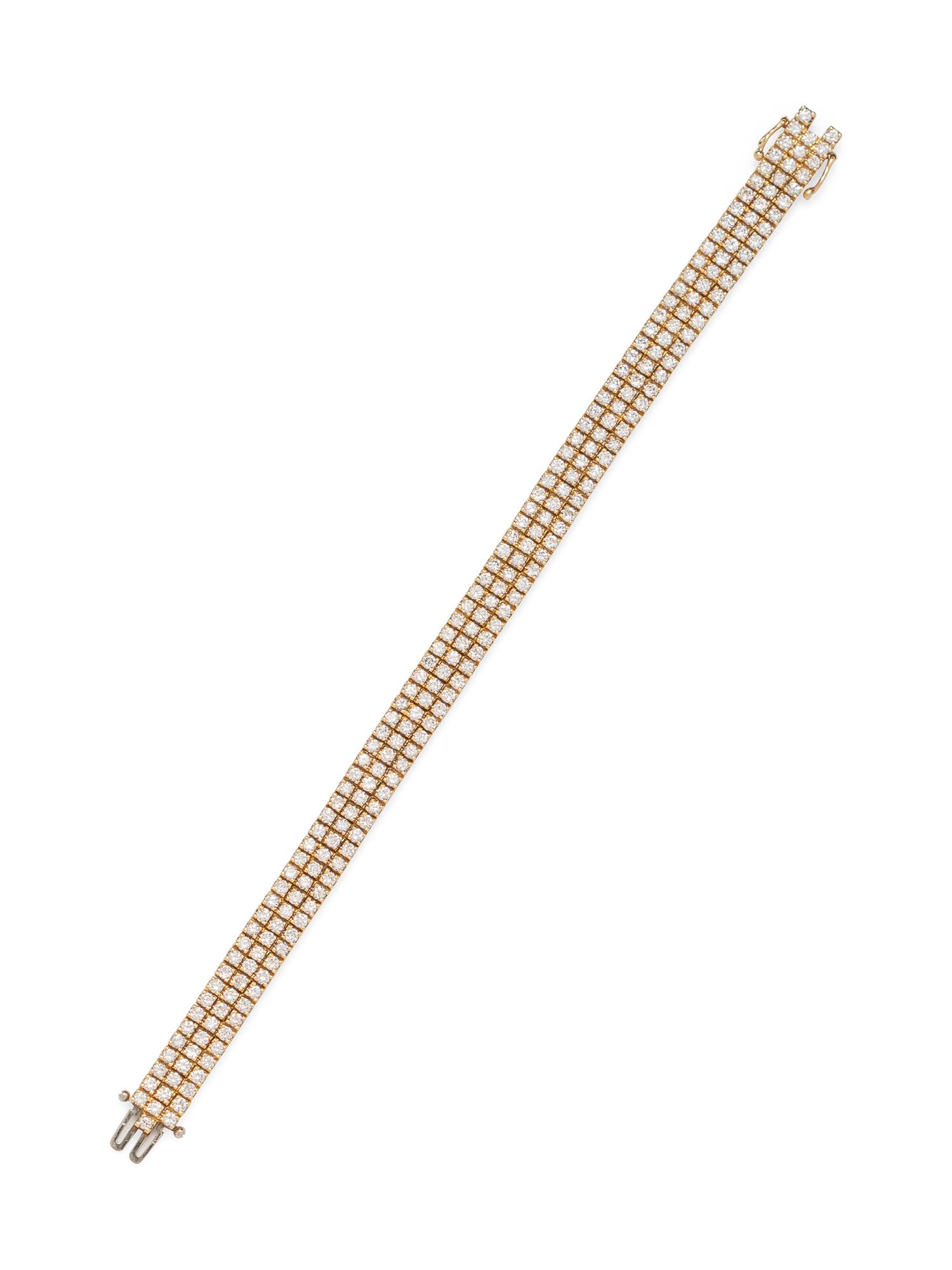 An 18 Karat Yellow Gold and Diamond Bracelet,