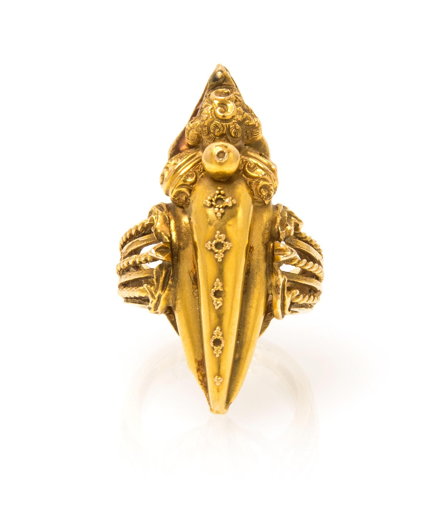 A Yellow Gold Ring, 4.60 dwts.