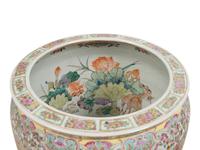A Chinese Enameled Porcelain Jardinière