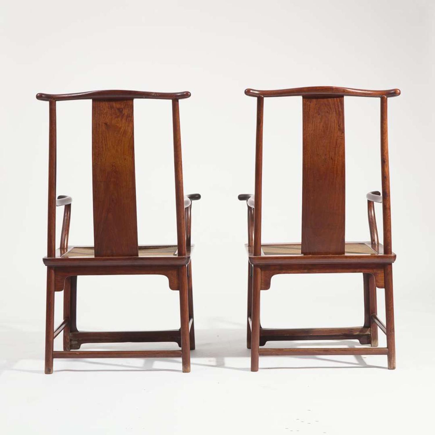 A pair of Chinese huanghuali armchairs, Sichutou Guanmaoyi 黄花梨四出頭官帽椅一對 Late Ming to Qing dynasty 晚明或清