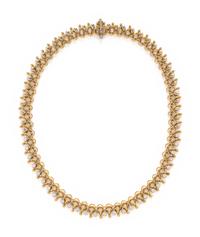GOLD AND DIAMOND NECKLACE