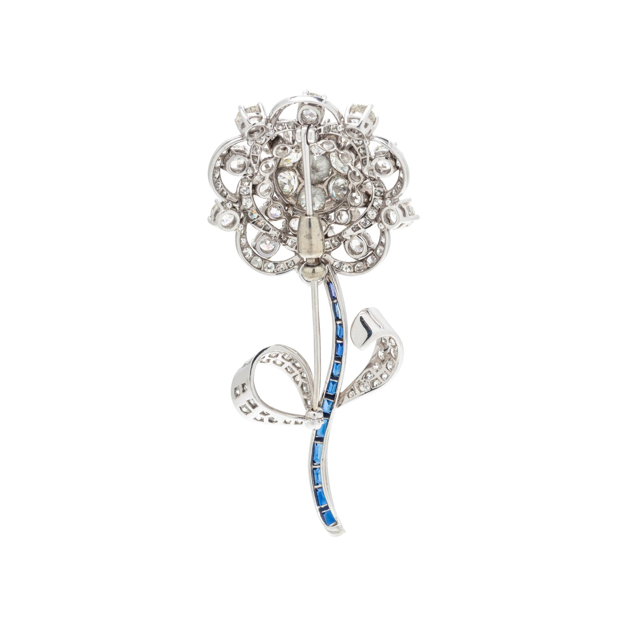 DIAMOND AND SAPPHIRE FLOWER BROOCH