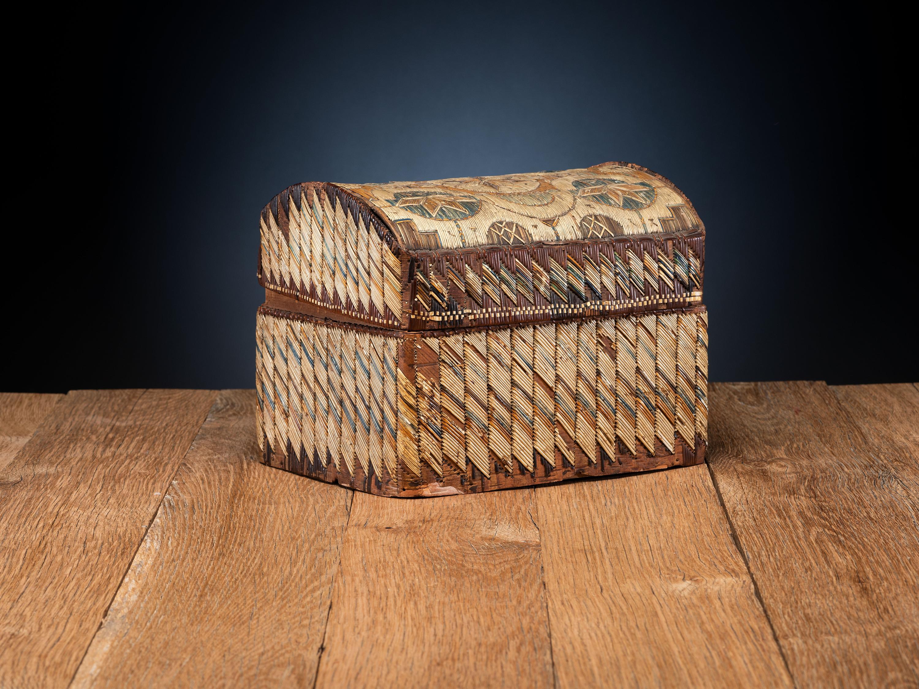 Mi'kmaq Quilled Birchbark Box