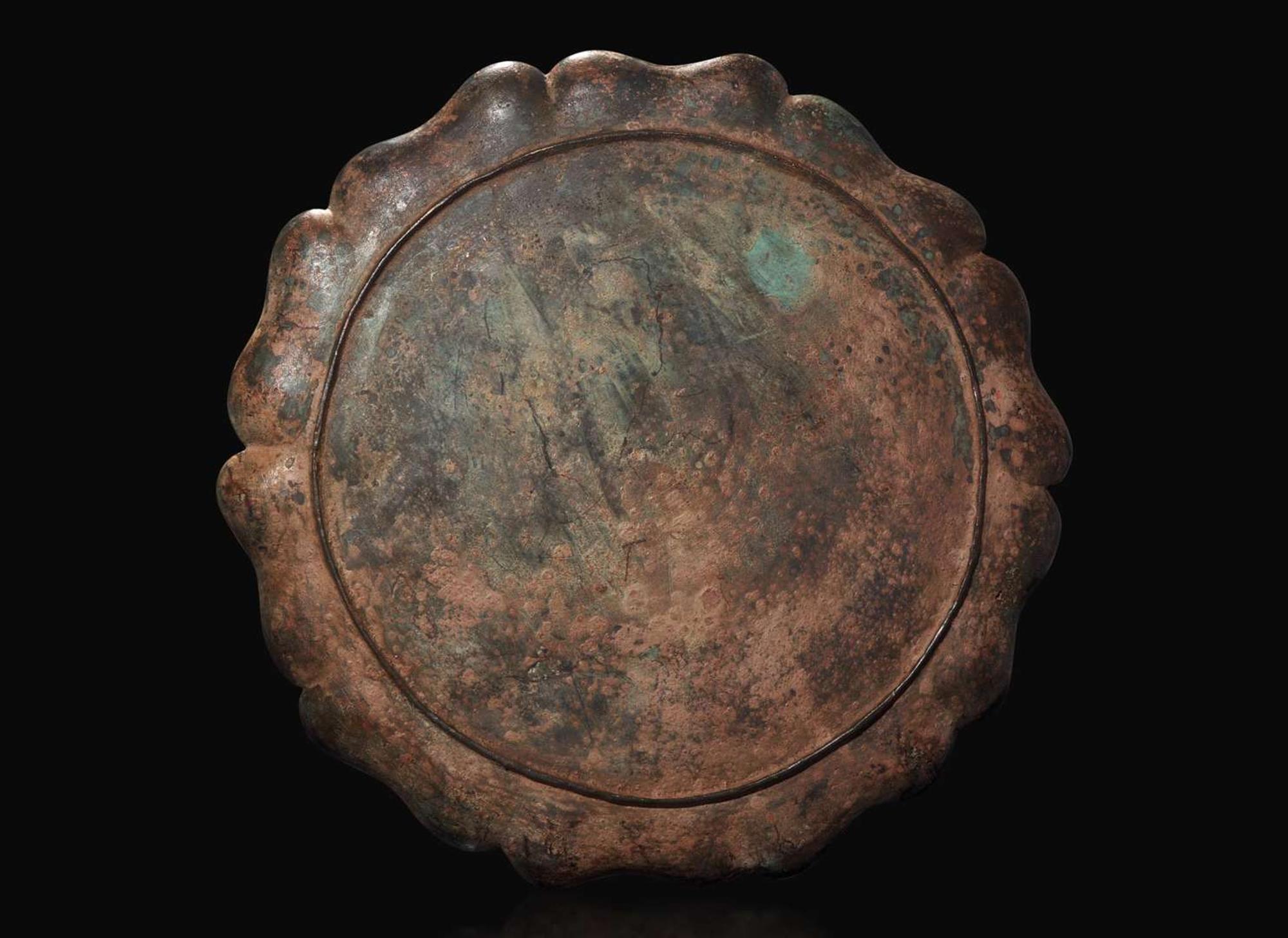 A very large Song/Yuan style patinated bronze charger 宋元式銅加漆大盤