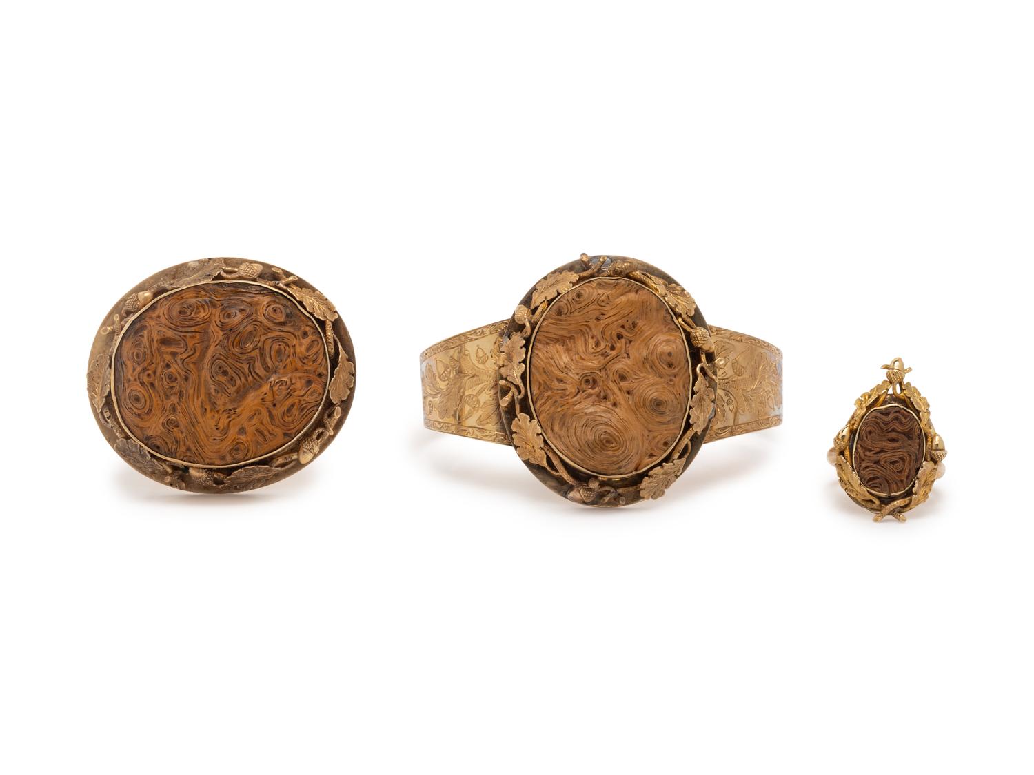 ANTIQUE, YELLOW GOLD AND OAK SET
