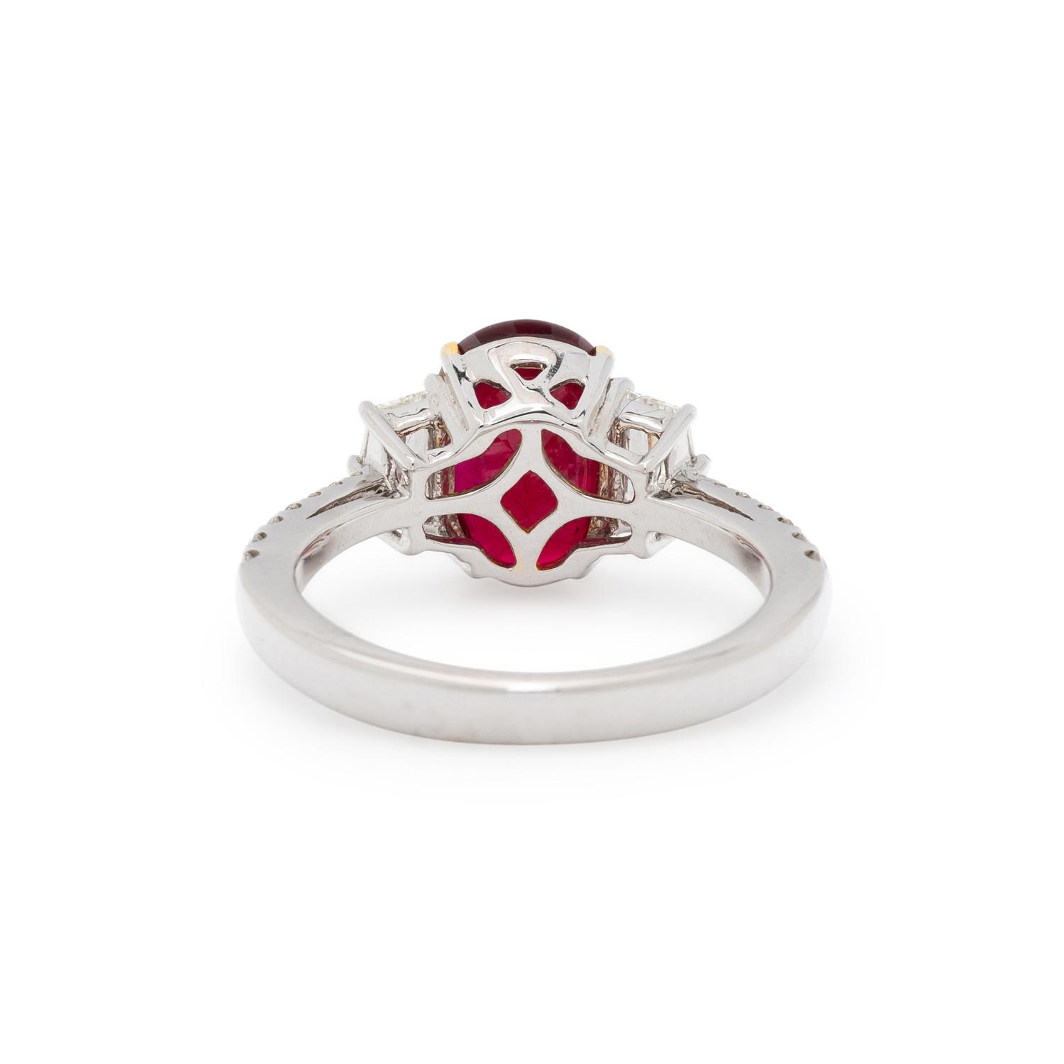 BURMESE RUBY, DIAMOND, AND WHITE GOLD RING