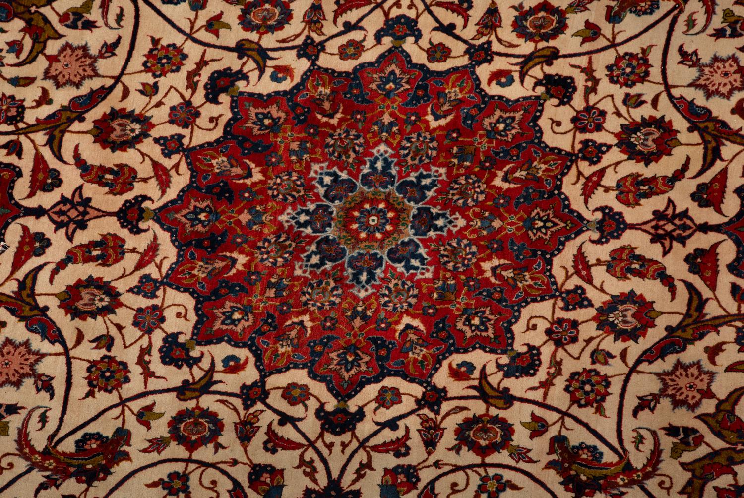 An lsphahan Wool Rug — 20th Century